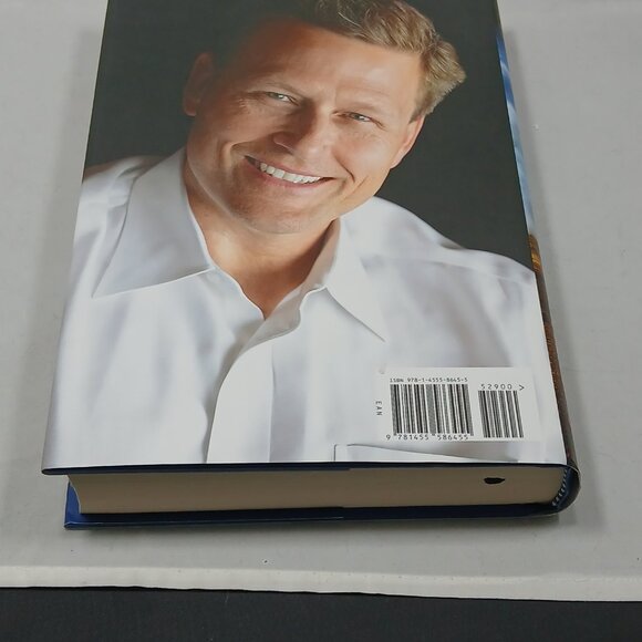 Last Mile by David Baldacci Hardcover First Edition 2016 - Picture 2 of 3